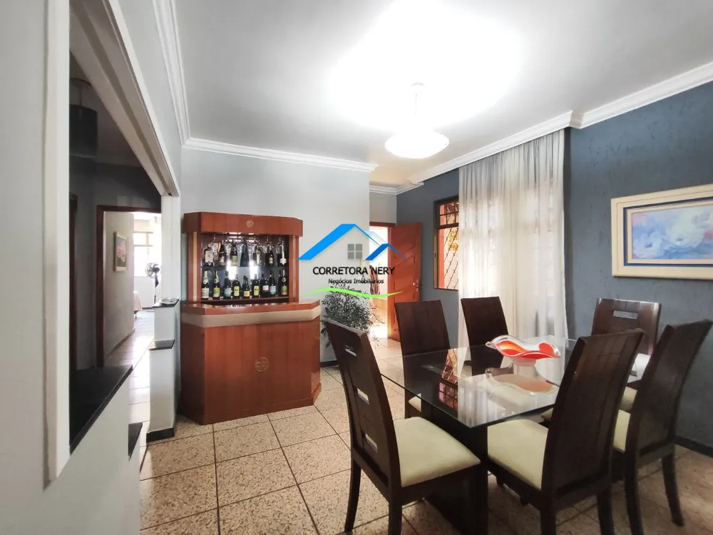 Casa, 4 quartos, 314 m² - Foto 2