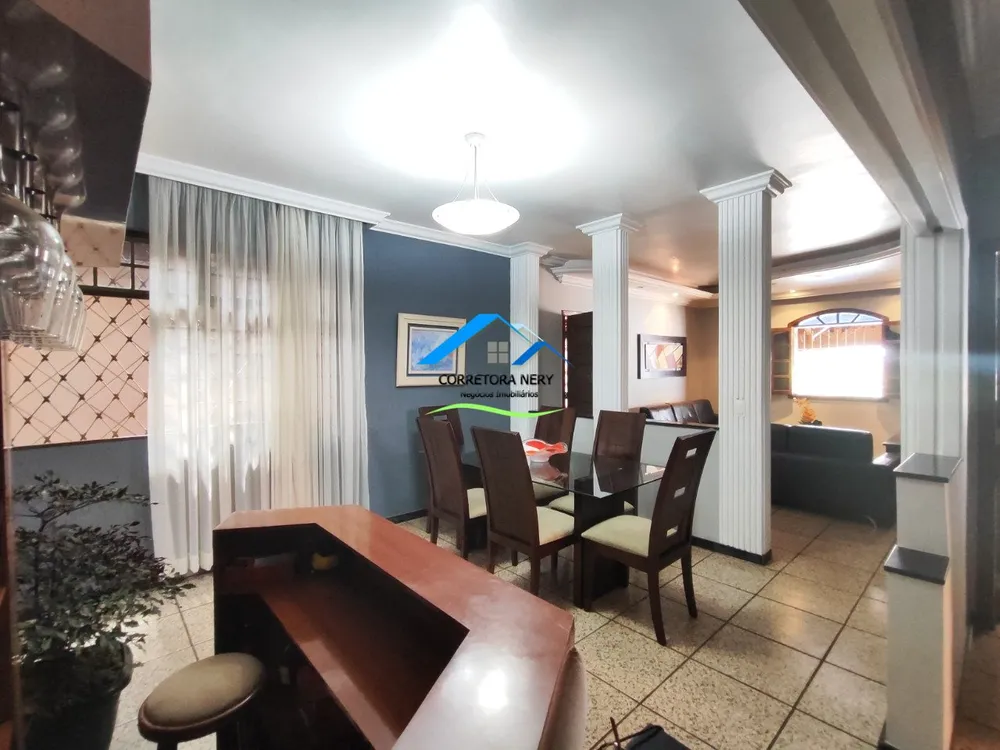 Casa, 4 quartos, 314 m² - Foto 2