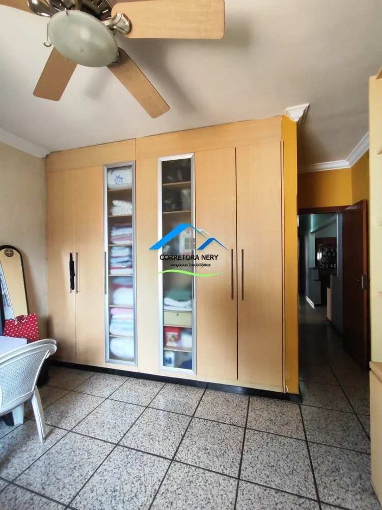 Casa, 4 quartos, 314 m² - Foto 2