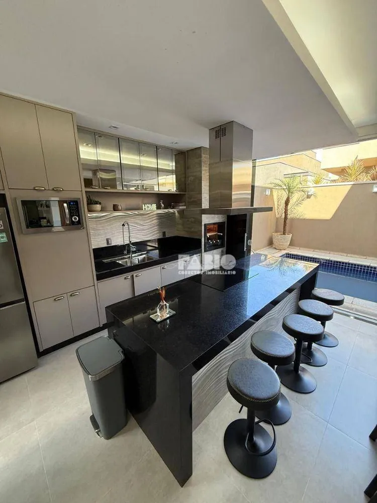 Sobrado, 3 quartos, 300 m² - Foto 5