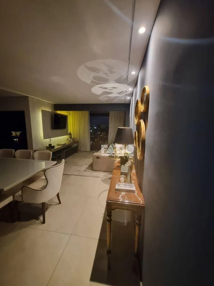Apartamento, 3 quartos, 130 m² - Foto 2