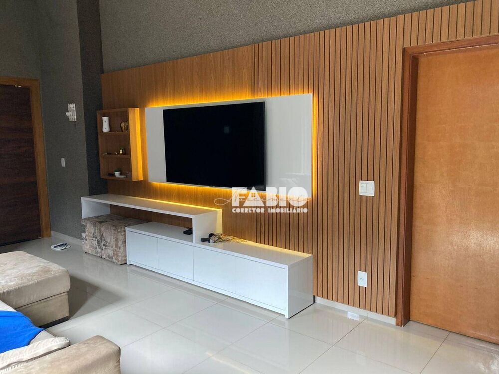 Casa, 3 quartos, 200 m² - Foto 12