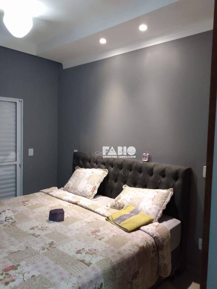 Casa, 3 quartos, 200 m² - Foto 1