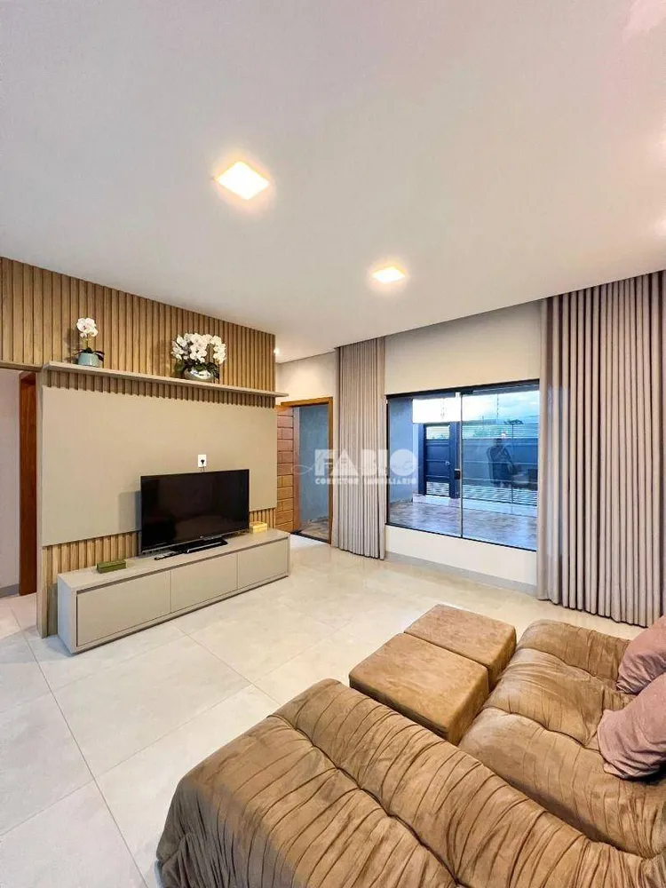 Casa, 3 quartos, 129 m² - Foto 1