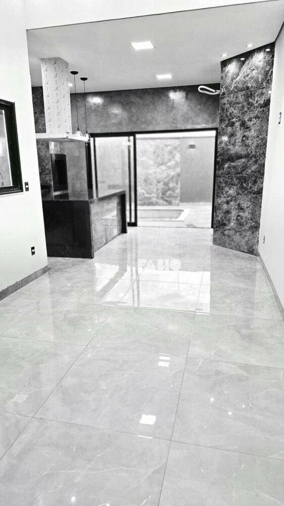 Casa à venda com 3 quartos, 120m² - Foto 3