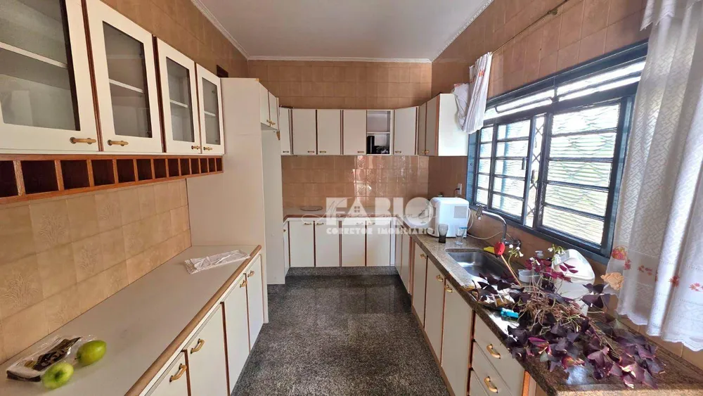 Casa, 4 quartos, 320 m² - Foto 1