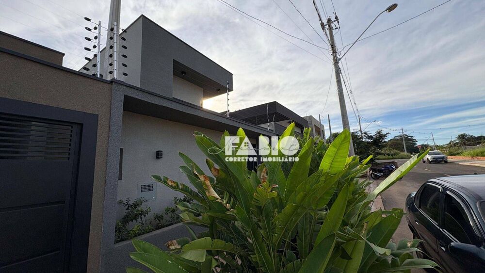 Casa à venda com 3 quartos, 122m² - Foto 4