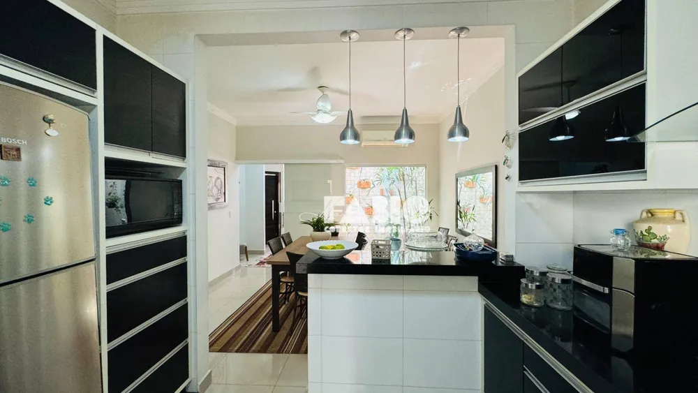 Casa, 3 quartos, 140 m² - Foto 1