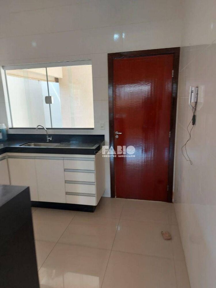 Casa à venda com 3 quartos, 120m² - Foto 10