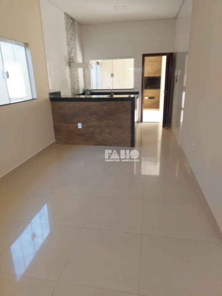 Casa à venda com 3 quartos, 120m² - Foto 11