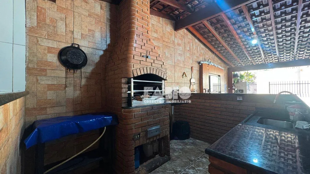 Chácara, 3 quartos, 500 m² - Foto 2