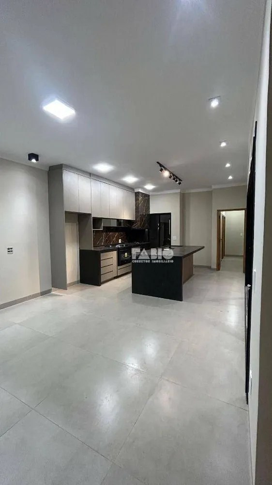 Casa, 3 quartos, 126 m² - Foto 1