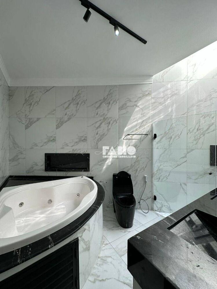 Casa de Condomínio à venda com 3 quartos, 190m² - Foto 4