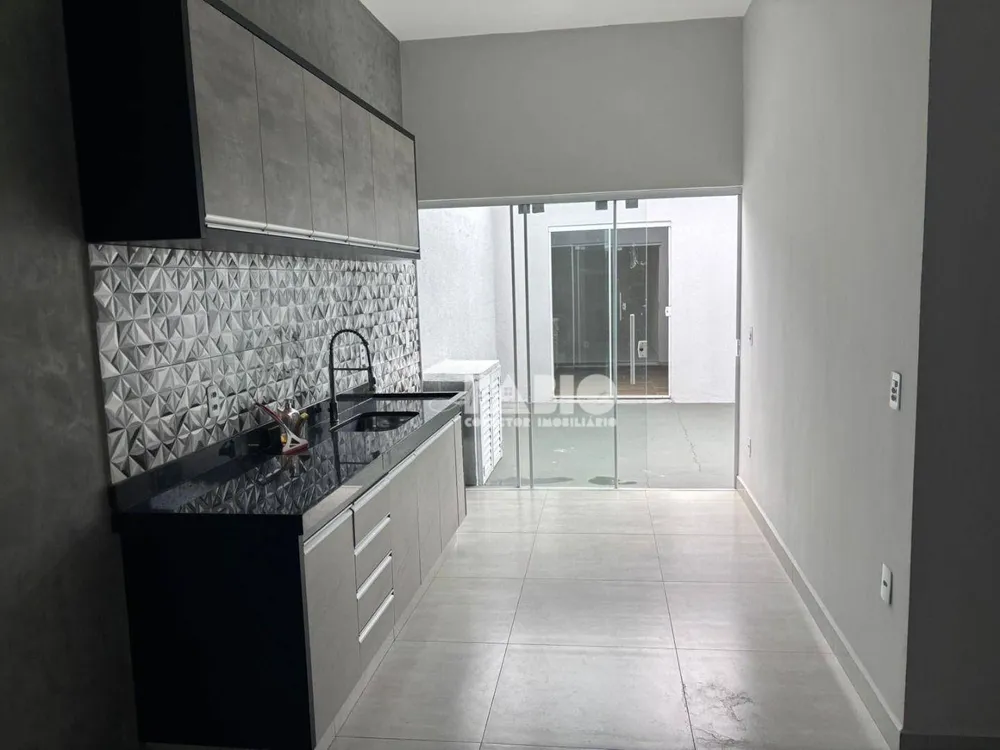 Casa, 4 quartos, 137 m² - Foto 2