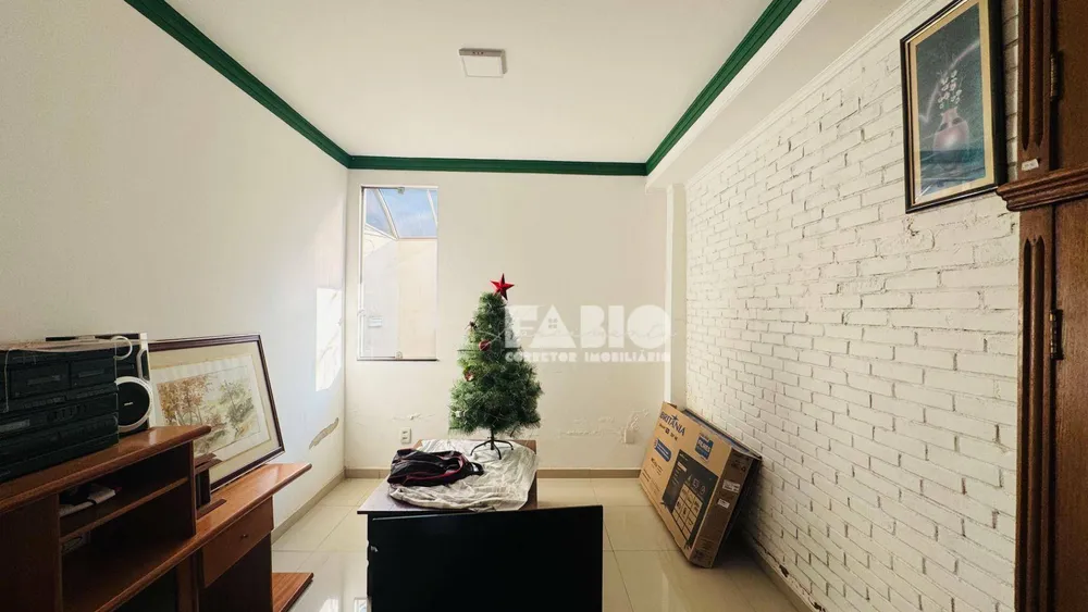 Casa, 3 quartos, 250 m² - Foto 11