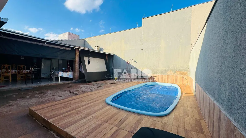 Casa, 3 quartos, 250 m² - Foto 8