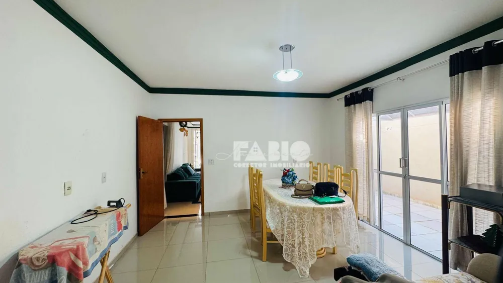 Casa, 3 quartos, 250 m² - Foto 3