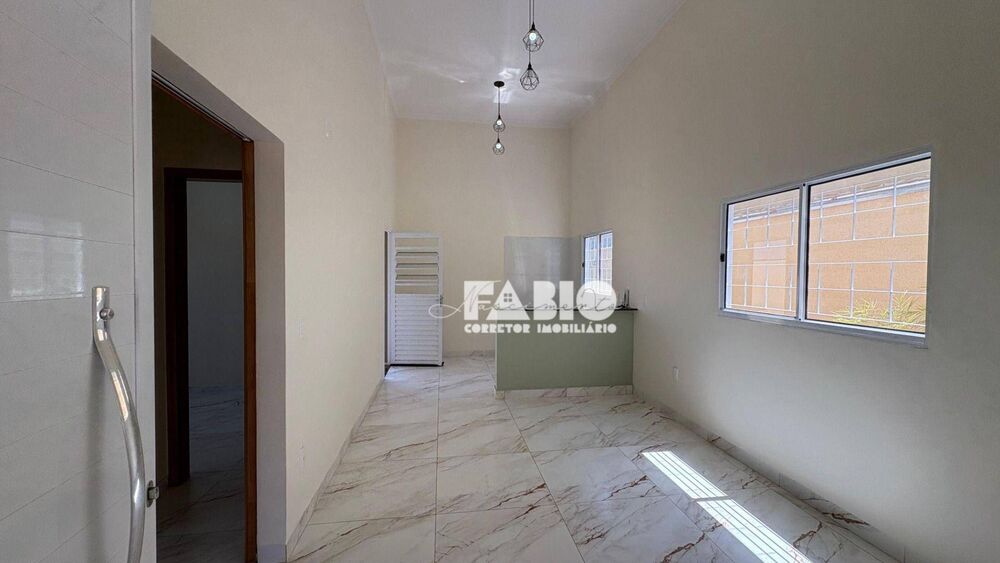 Casa à venda com 3 quartos, 92m² - Foto 3