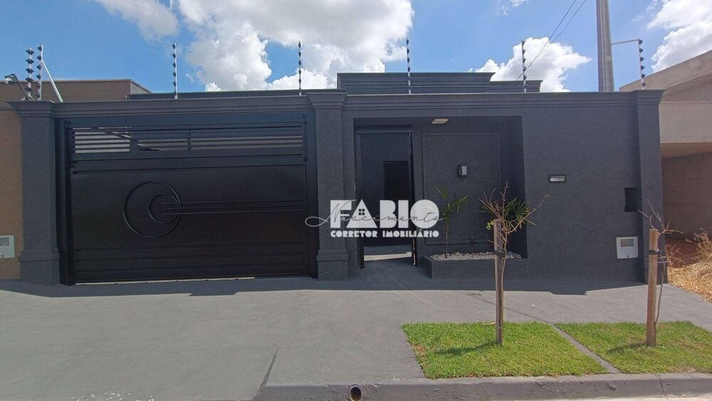 Casa, 3 quartos, 92 m² - Foto 1