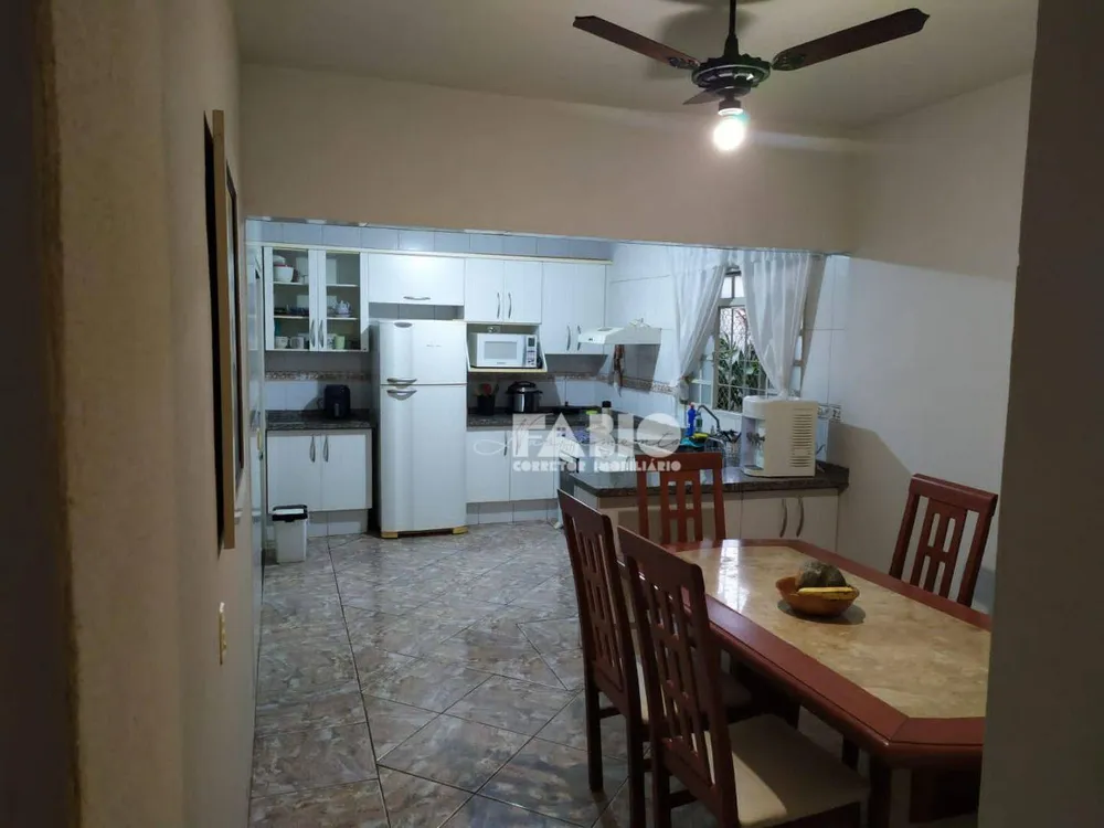 Casa, 3 quartos, 148 m² - Foto 3