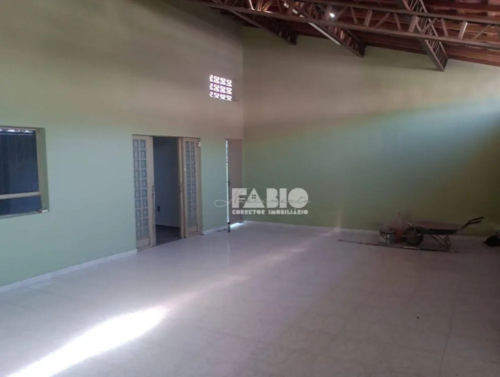 Casa, 4 quartos, 270 m² - Foto 2