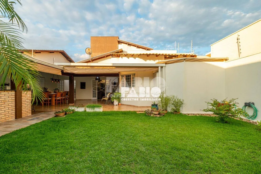 Casa, 4 quartos, 220 m² - Foto 20