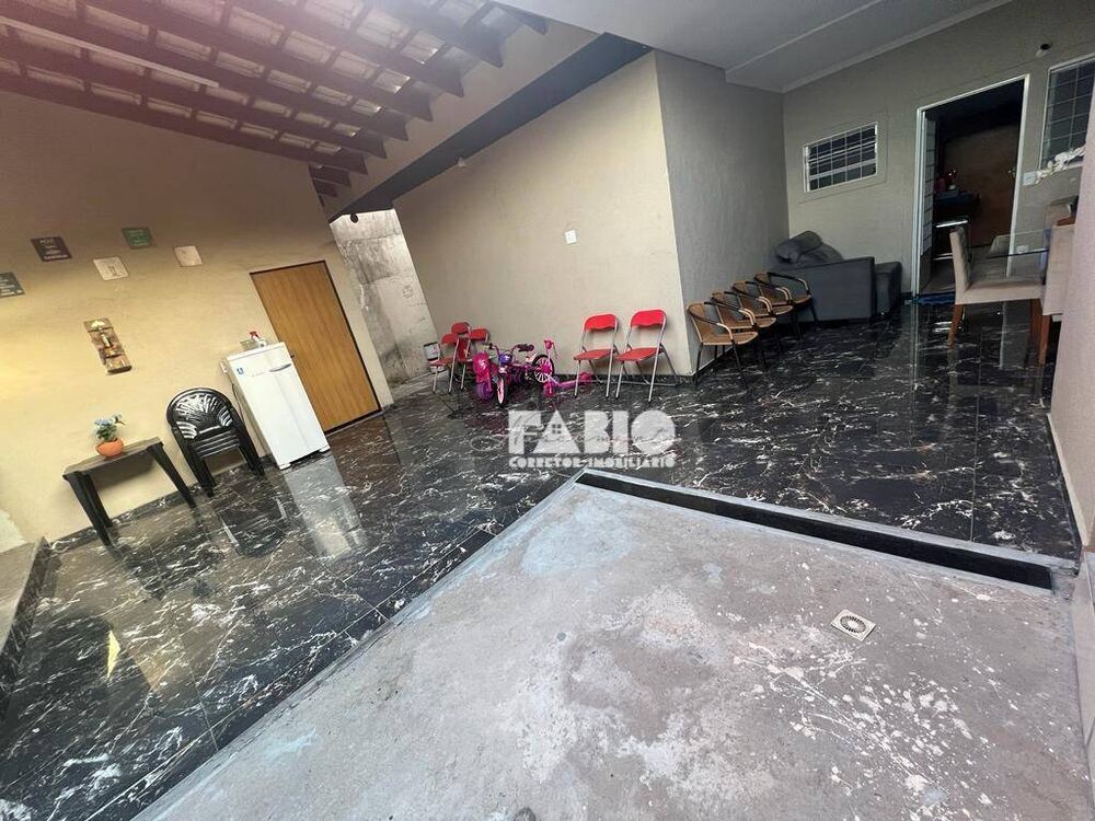 Casa à venda com 2 quartos, 160m² - Foto 17