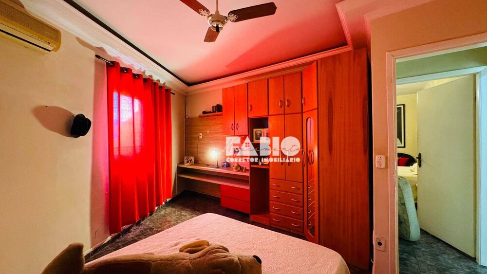 Sobrado, 3 quartos, 228 m² - Foto 3