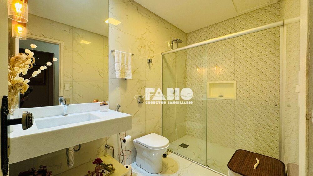Sobrado, 3 quartos, 228 m² - Foto 2