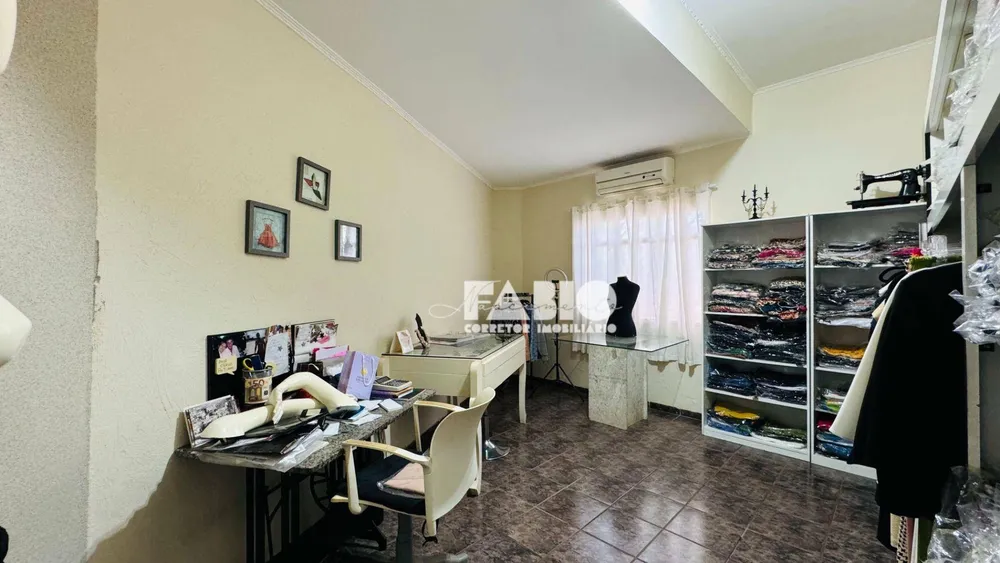 Sobrado, 3 quartos, 228 m² - Foto 2