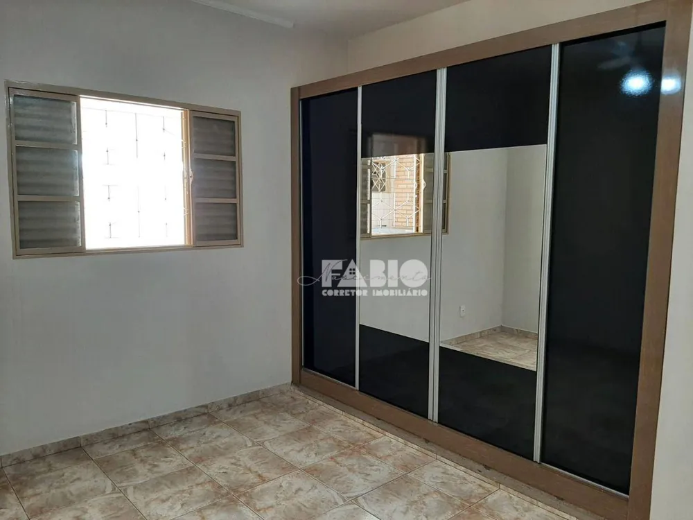 Casa, 3 quartos, 225 m² - Foto 3