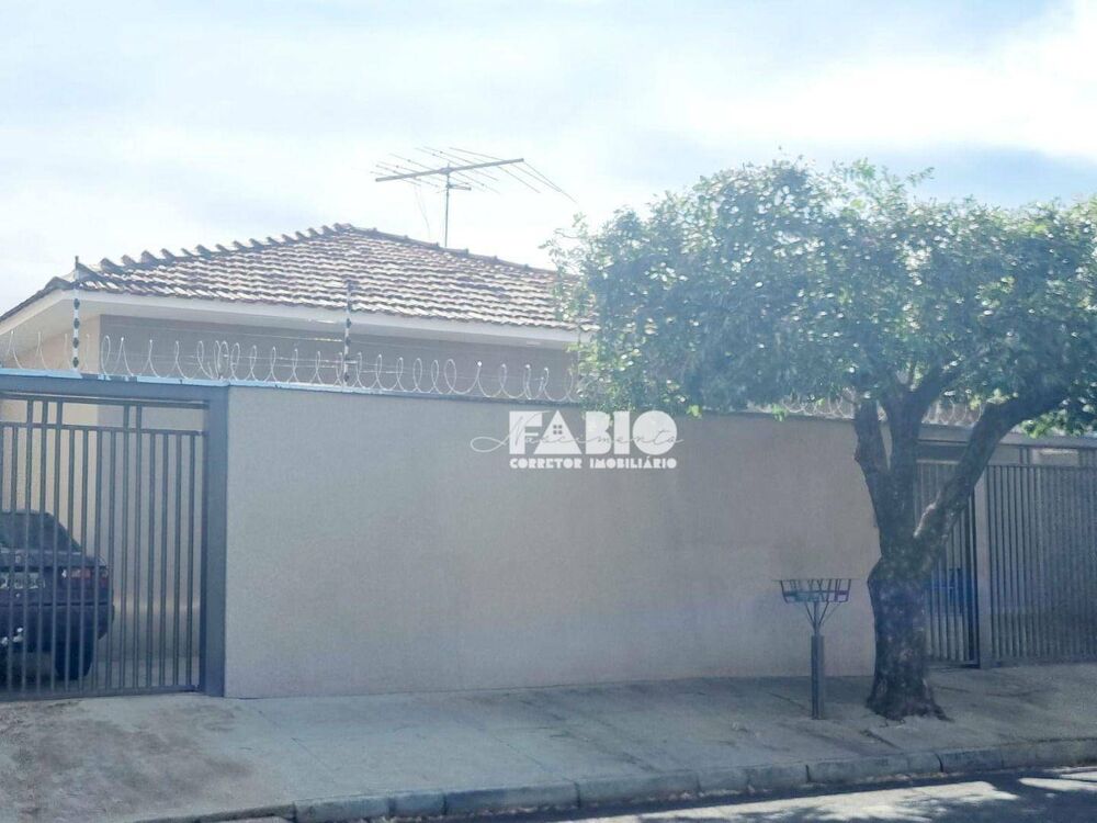 Casa à venda com 3 quartos, 165m² - Foto 4