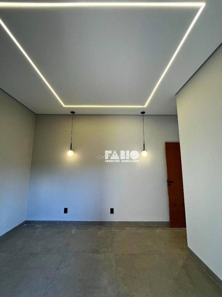 Casa à venda com 3 quartos, 120m² - Foto 15