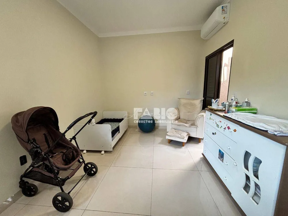 Casa, 3 quartos, 146 m² - Foto 4