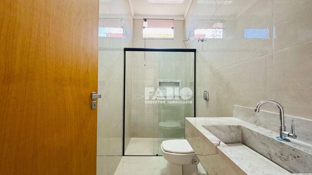 Casa à venda com 3 quartos, 99m² - Foto 13