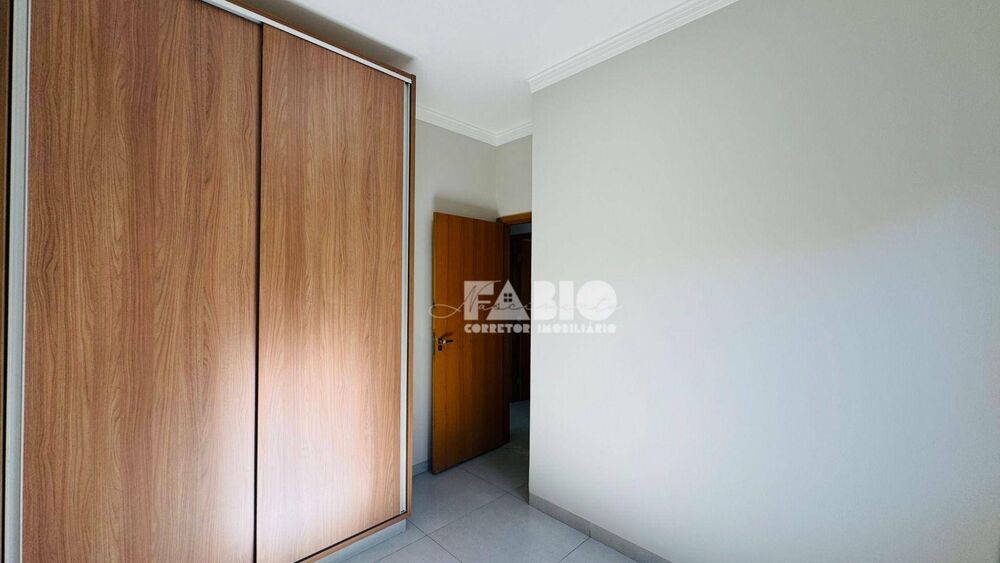 Casa à venda com 3 quartos, 99m² - Foto 11