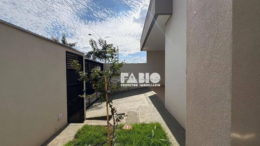 Casa, 3 quartos, 98 m² - Foto 2