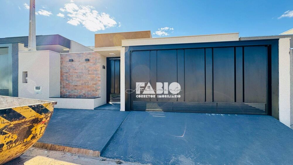 Casa à venda com 2 quartos, 123m² - Foto 2