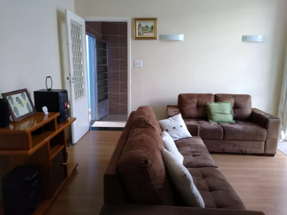 Casa à venda com 3 quartos, 190m² - Foto 3