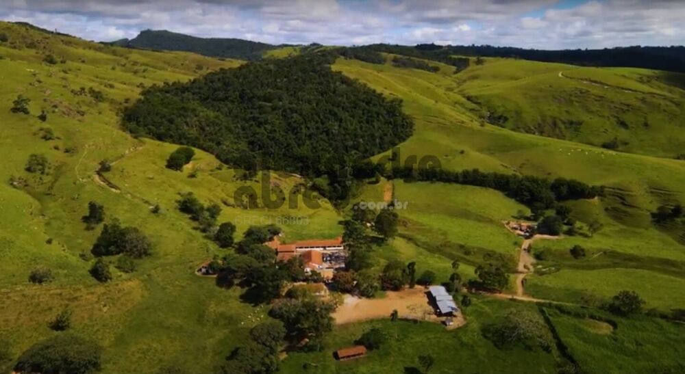 Terreno, 1067 m² - Foto 1