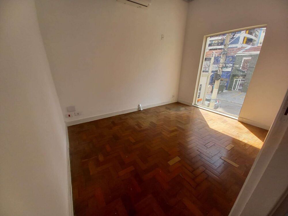 Sobrado para alugar com 2 quartos, 170m² - Foto 1