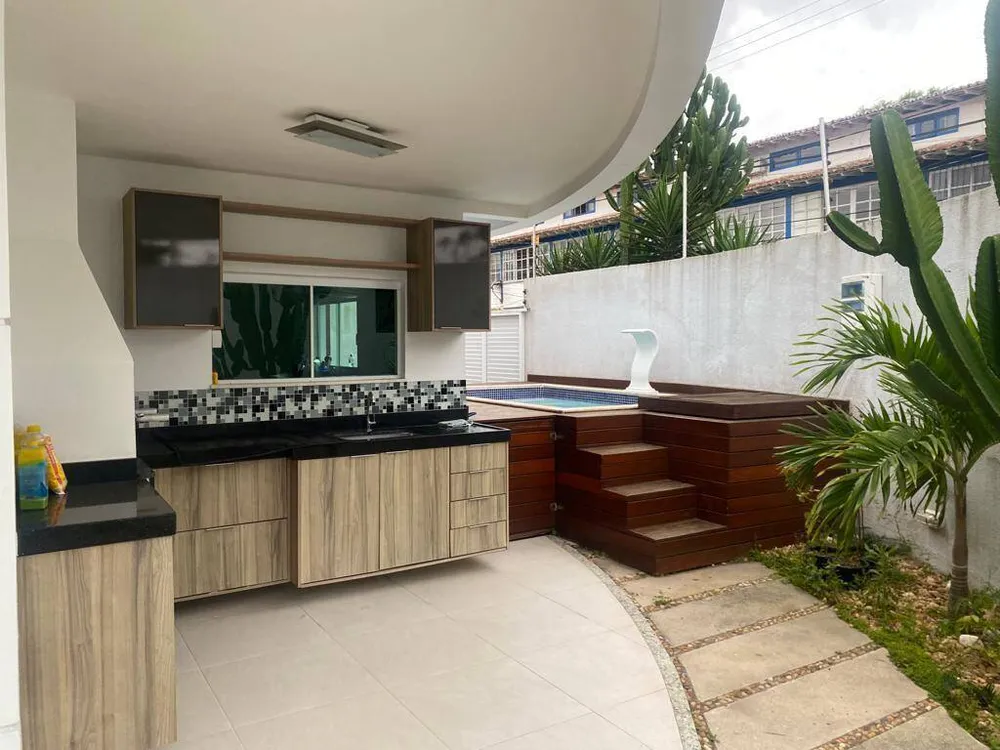 Casa, 4 quartos, 175 m² - Foto 1