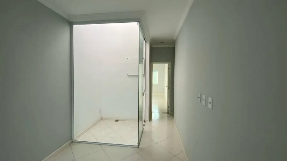 Casa, 3 quartos, 81 m² - Foto 2