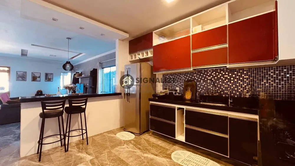 Casa, 3 quartos, 200 m² - Foto 19