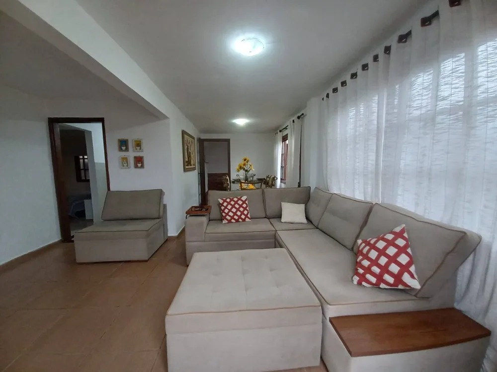 Casa, 3 quartos, 200 m² - Foto 1