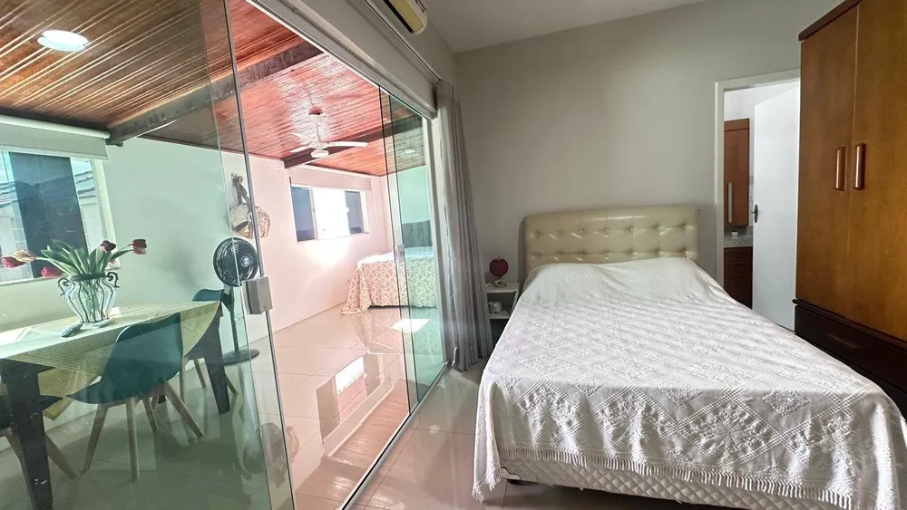 Casa, 5 quartos, 225 m² - Foto 12