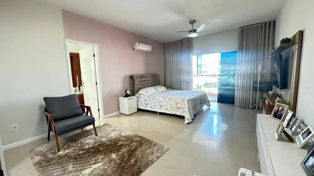 Casa, 5 quartos, 225 m² - Foto 15