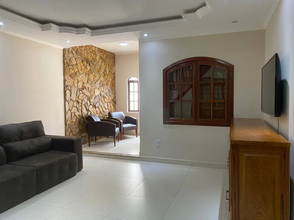 Casa, 4 quartos, 280 m² - Foto 2