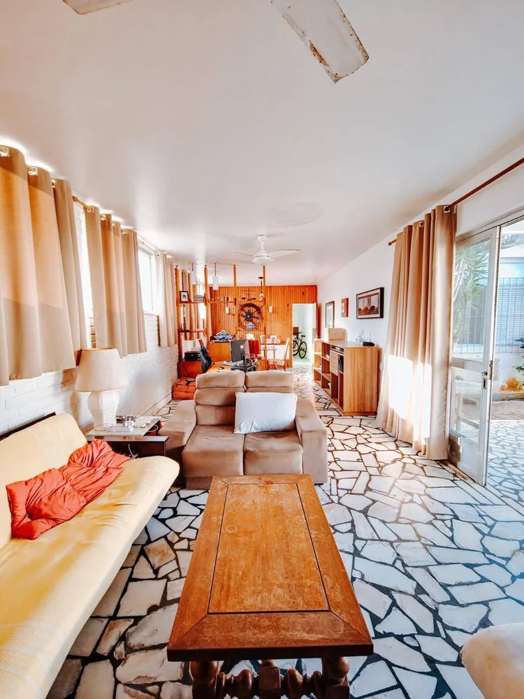 Casa, 3 quartos, 230 m² - Foto 1
