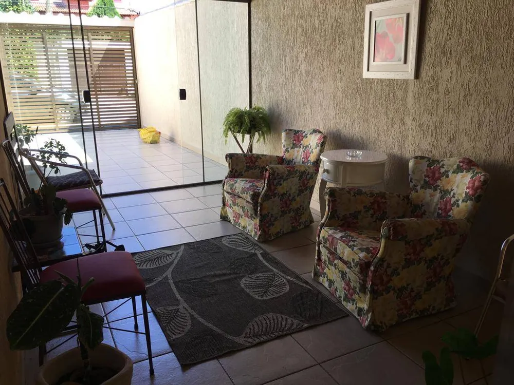 Casa, 4 quartos, 190 m² - Foto 3